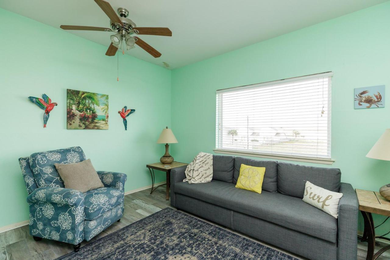 Corpus Christi Beachside Condo: Padre Island Retreat Exterior photo