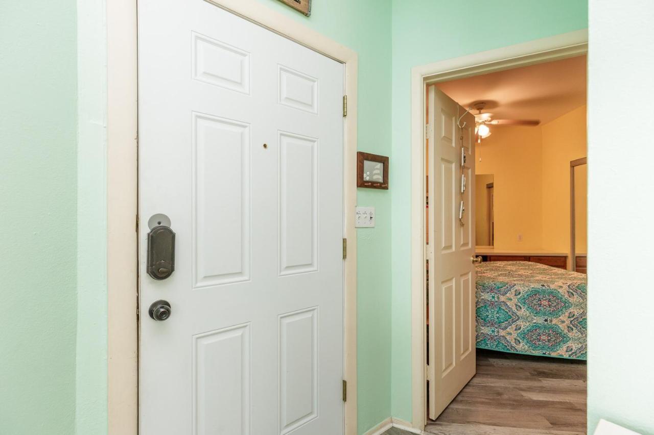 Corpus Christi Beachside Condo: Padre Island Retreat Exterior photo
