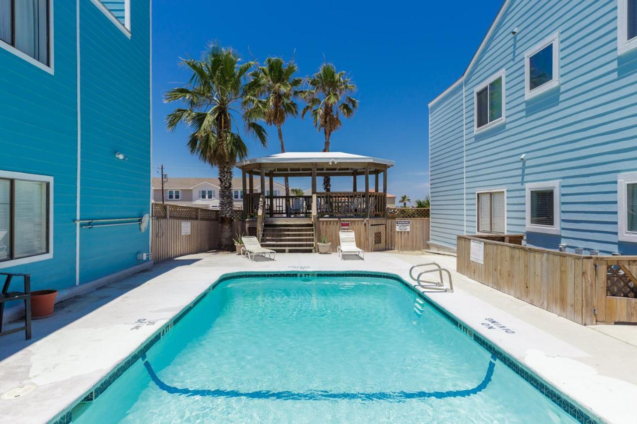 Corpus Christi Beachside Condo: Padre Island Retreat Exterior photo